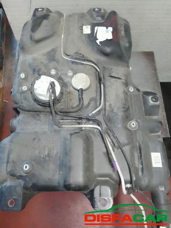 Serbatoio usato Renault Trafic 4 SERIE 2019, codice 172014175r – foto 2 di 5