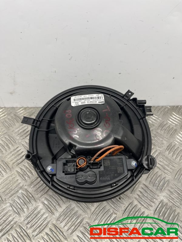Ventola interna usata Volkswagen T ROC 5Q1819021H CON RESISTENZA 2022, codice 5q1819021h – foto 2 di 5