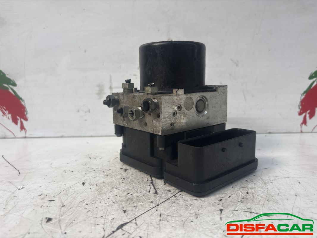 Centralina ABS usata Volvo V50 2006, codice 10.0961-0408.3 – foto 5 di 7