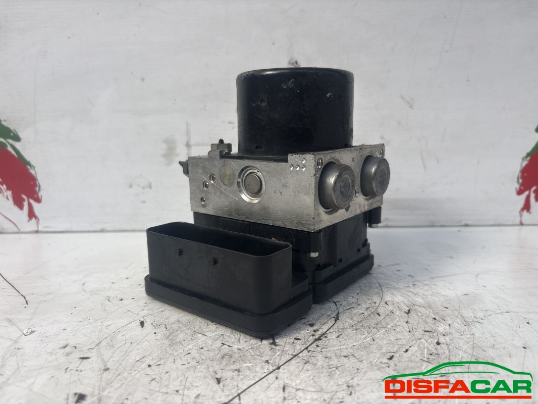 Centralina ABS usata Volvo V50 2006, codice 10.0961-0408.3 – foto 7 di 7