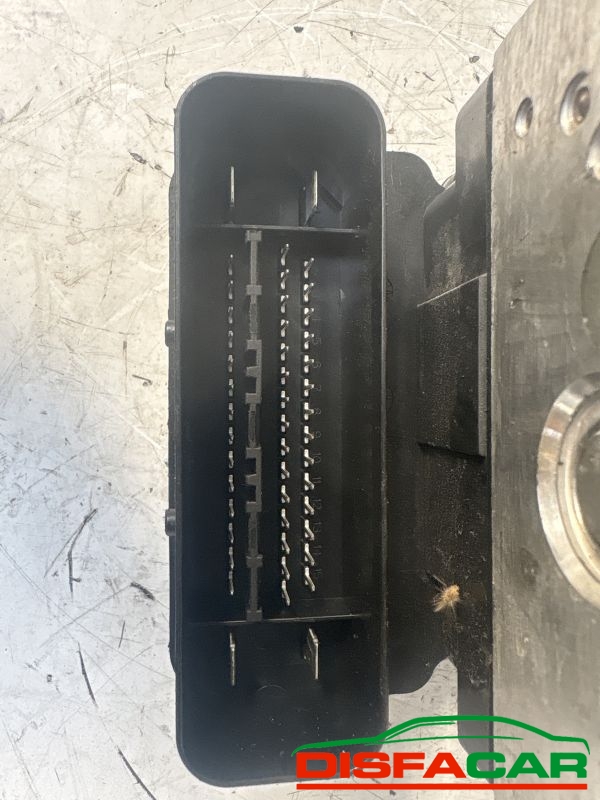 Centralina ABS usata Volvo V50 2006, codice 10.0961-0408.3 – foto 2 di 7