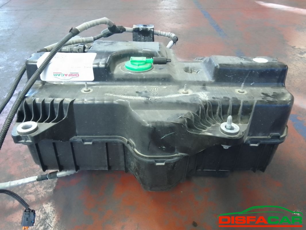 Serbatoio usato Renault Trafic 4 SERIE (ADBLUE) 2019, codice 25261tg975 – foto 2 di 2