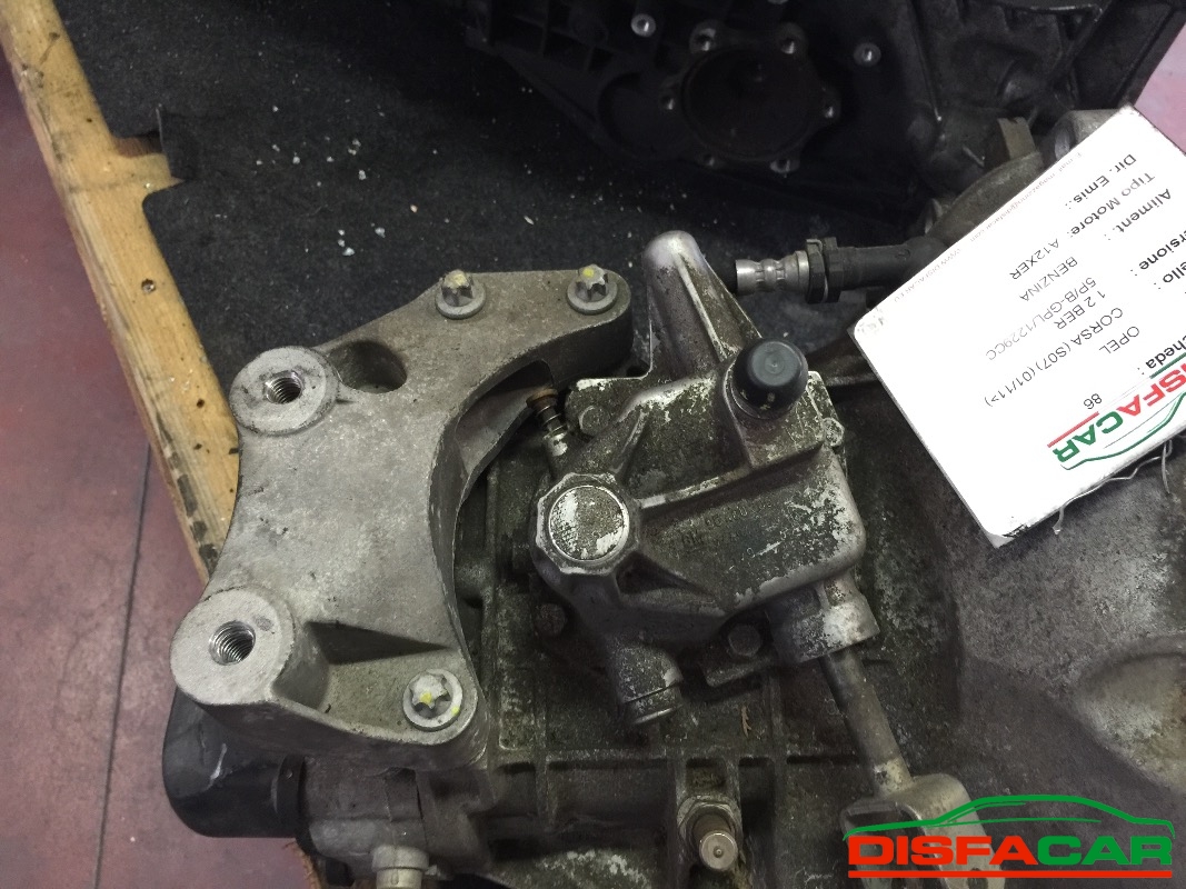 Cambio usato Opel Corsa 2011, codice A12XER – foto 4 di 7