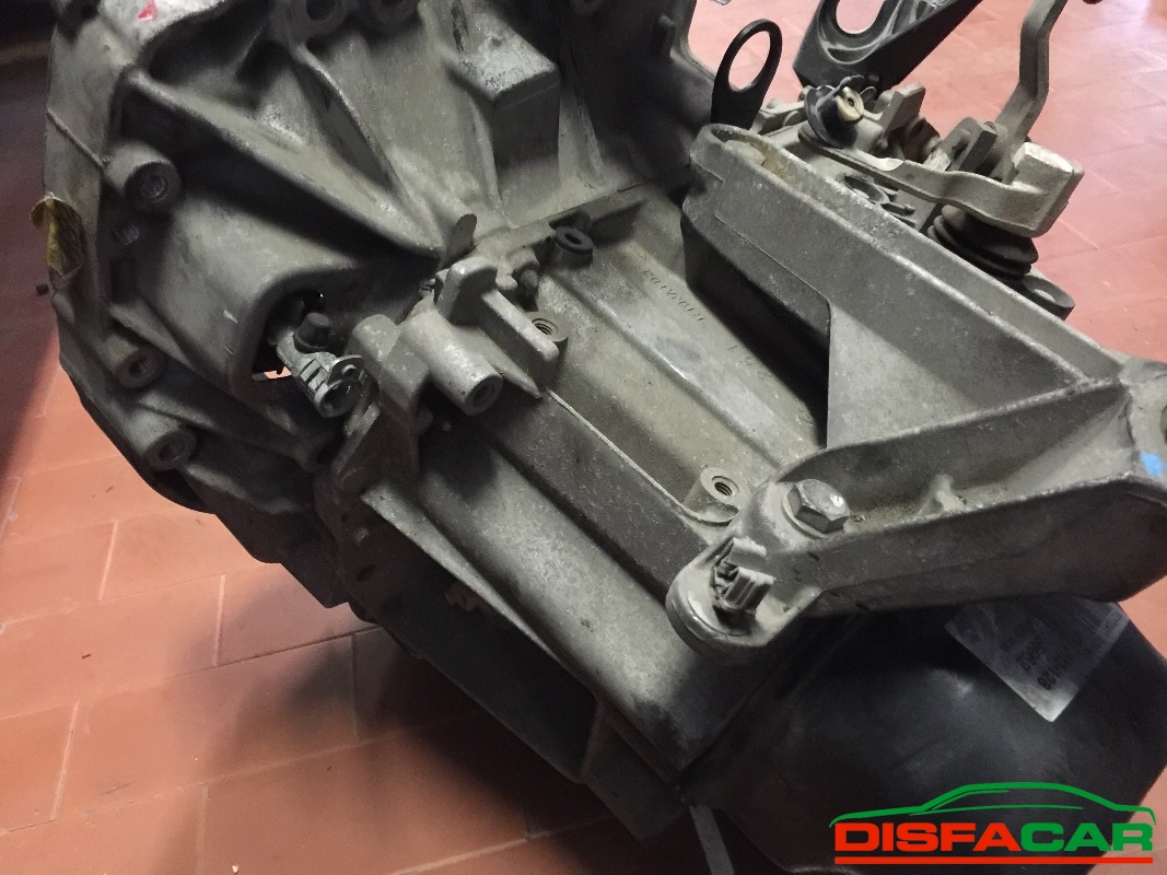 Cambio usato Renault Clio 3A SERIE. MODUS 2005, codice D4FD7 – foto 3 di 4