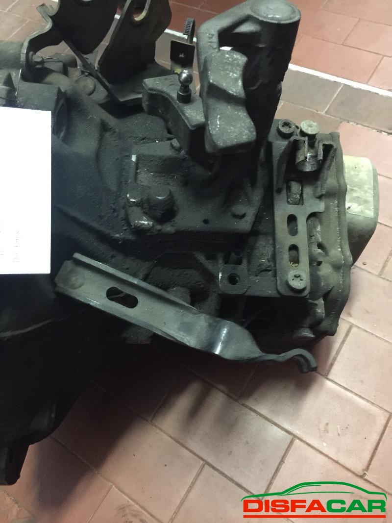 Cambio usato Opel Agila 2000, codice Z13DT – foto 2 di 4