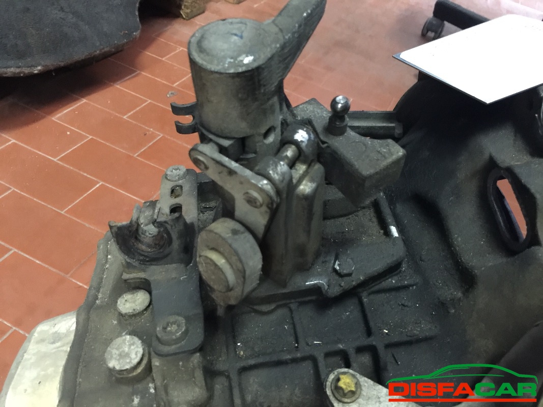 Cambio usato Opel Agila 2000, codice Z13DT – foto 4 di 4