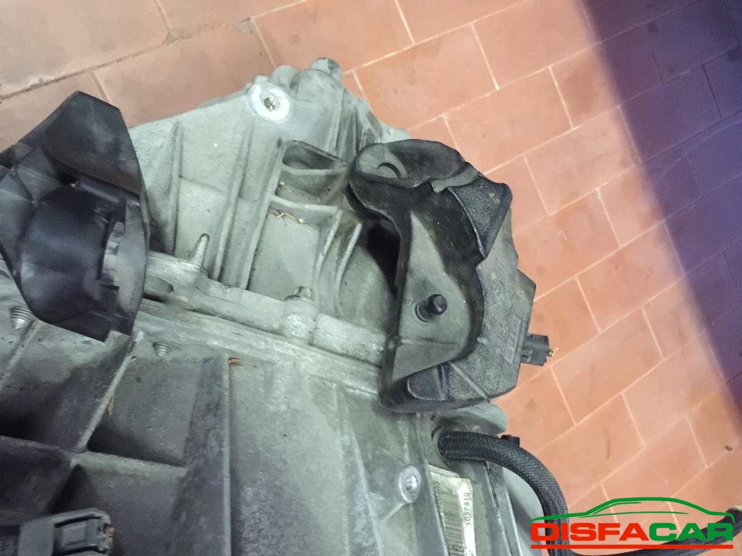 Cambio usato Renault Megane 3A SERIE 2008, codice tl4a040 – foto 2 di 12