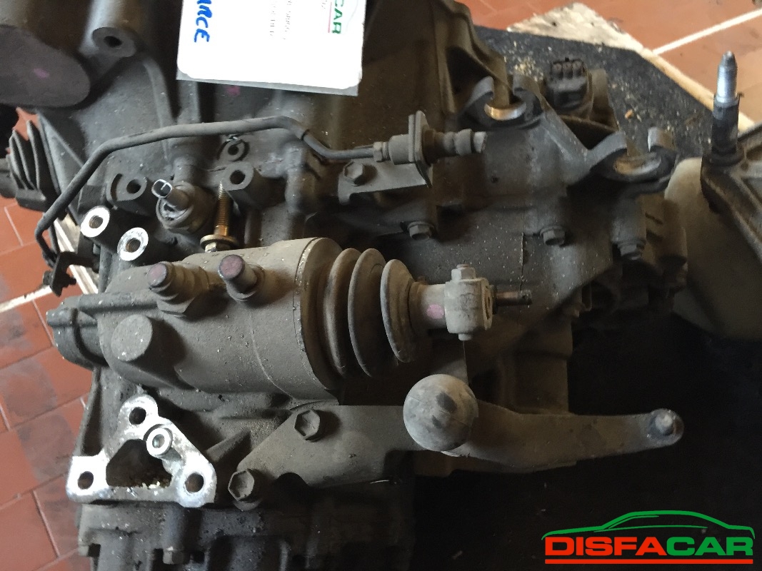 Cambio usato Toyota Avensis 1998, codice 2CTE – foto 3 di 5