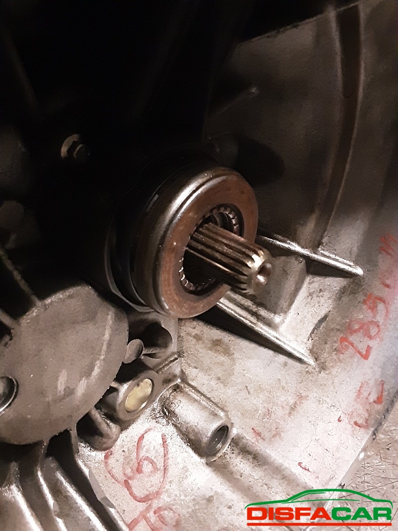 Cambio usato Ford Fiesta 2005, codice HHJB – foto 2 di 8