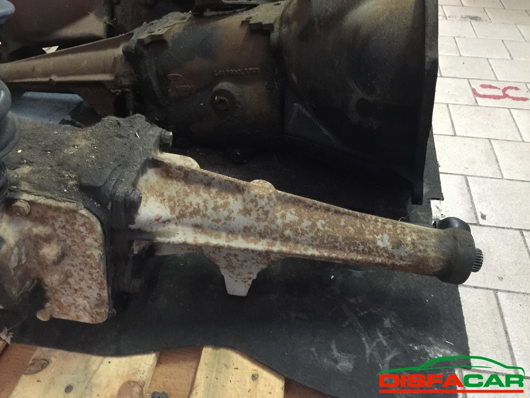 Cambio usato Ford Transit 1979, codice YORK4AA – foto 3 di 5