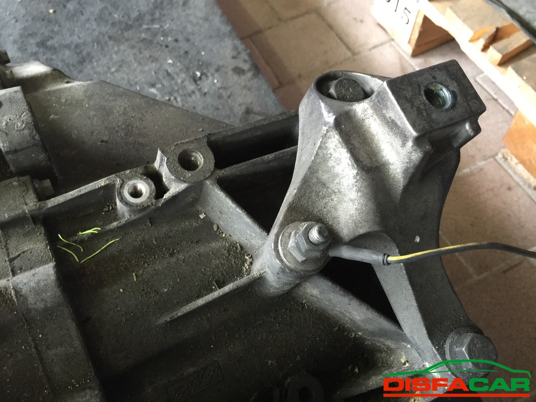 Cambio usato Volvo V50 2004, codice 4m5r7002cd – foto 4 di 9