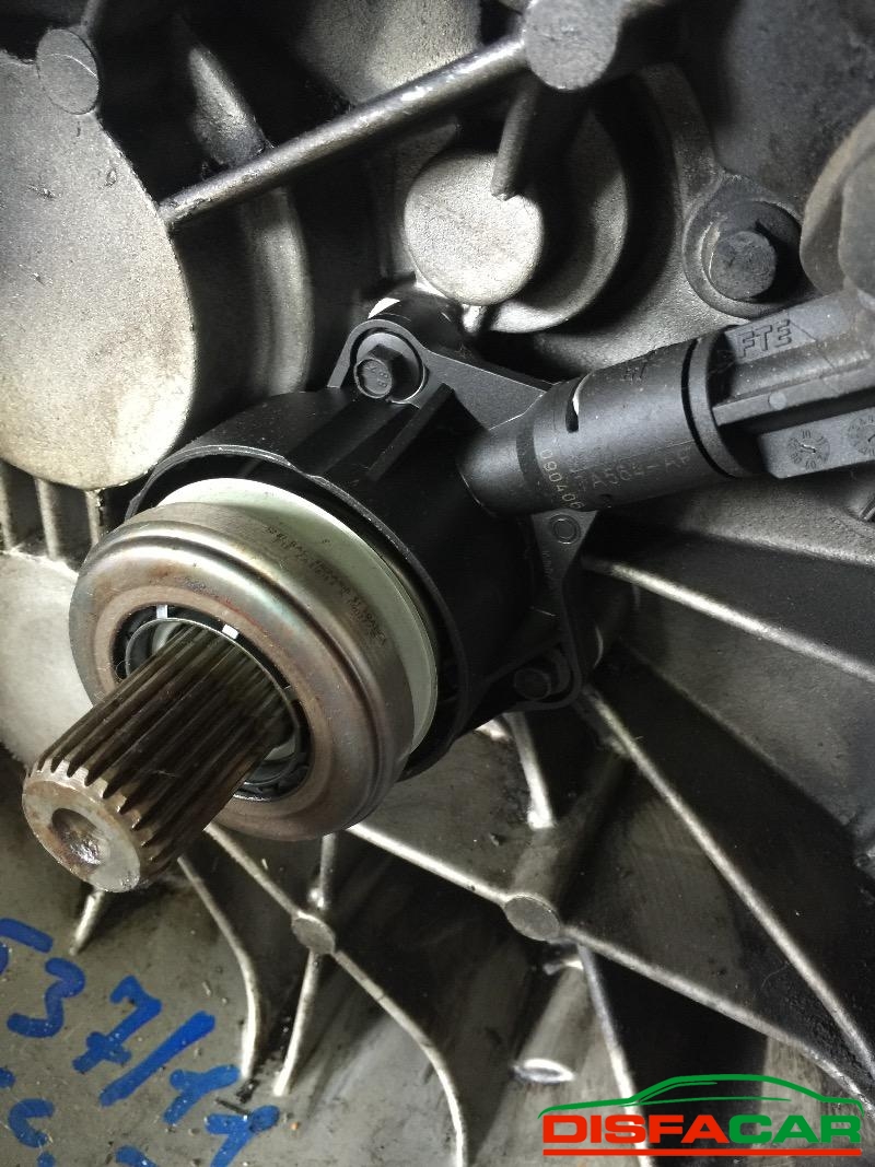 Cambio usato Volvo V50 2004, codice 4m5r7002cd – foto 7 di 9