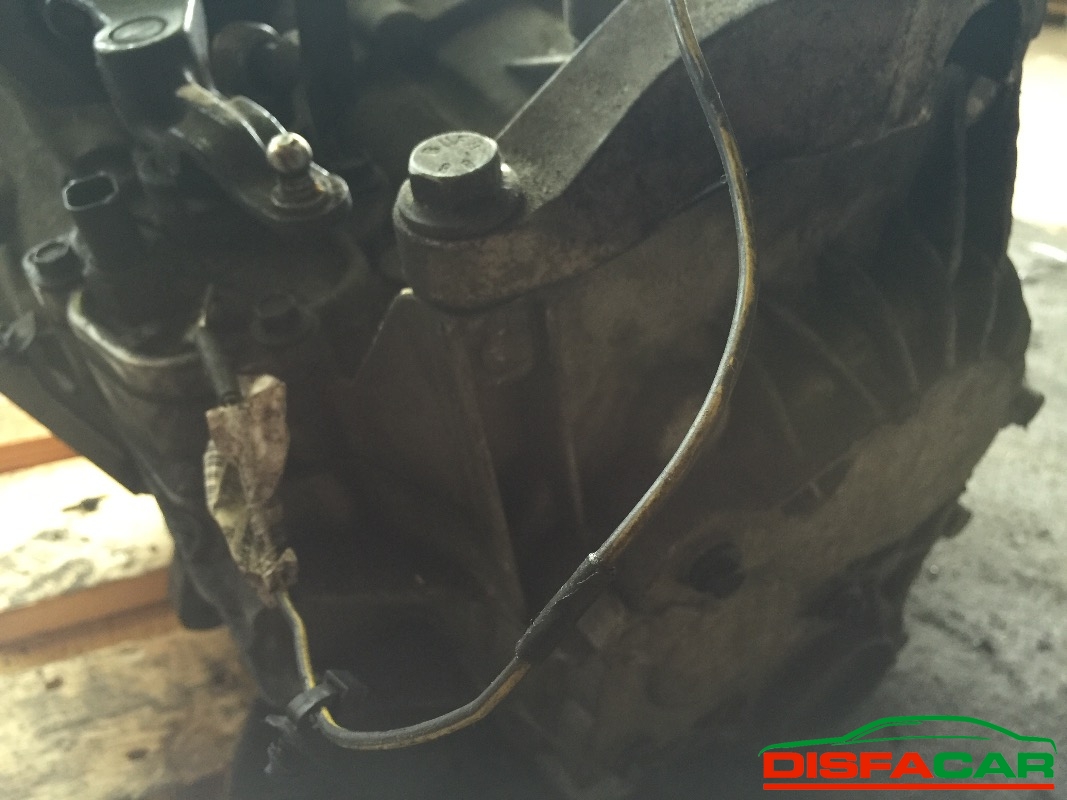 Cambio usato Volvo V50 2004, codice 4m5r7002cd – foto 5 di 9