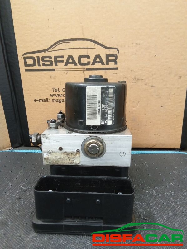 Centralina ABS usata Peugeot 1007 2005, codice 9654777580 – foto 7 di 8