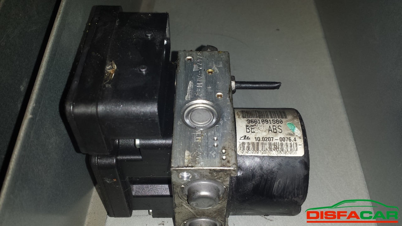 Centralina ABS usata Peugeot 207, codice 10.0207-0076.4 – foto 2 di 2