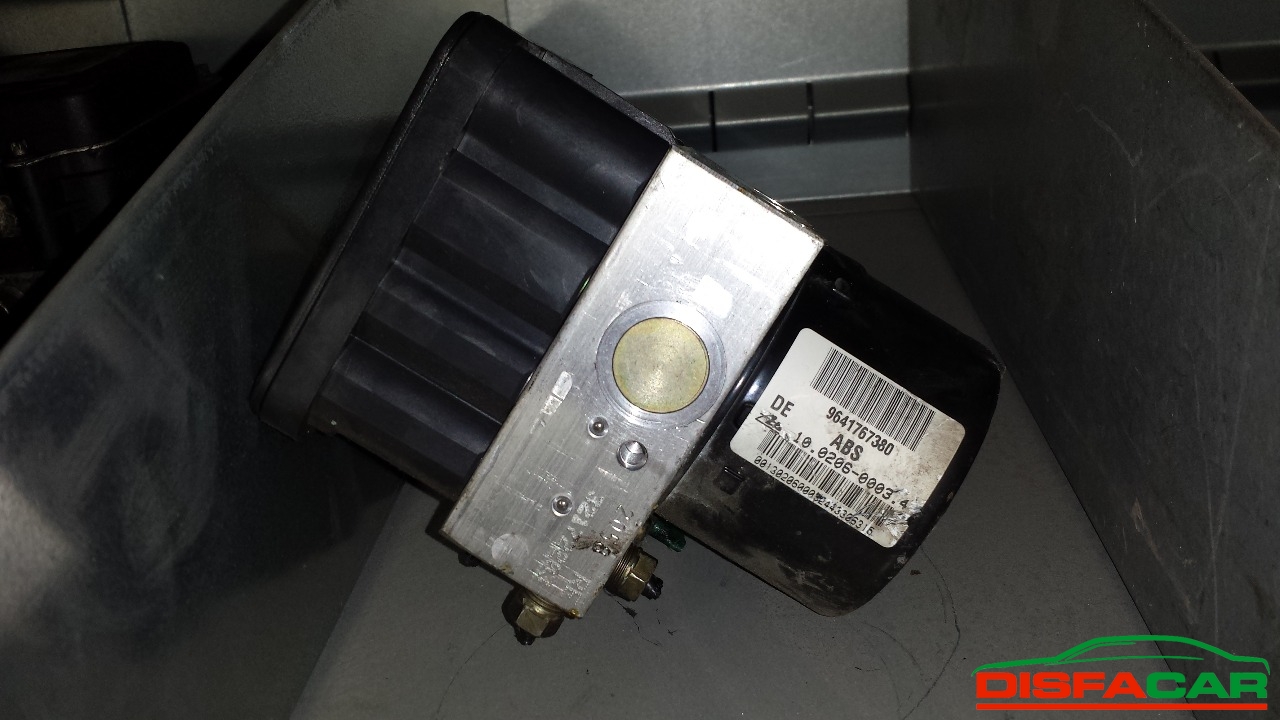 Centralina ABS usata Citroën C5, codice 10.0206-0003 – foto 2 di 3