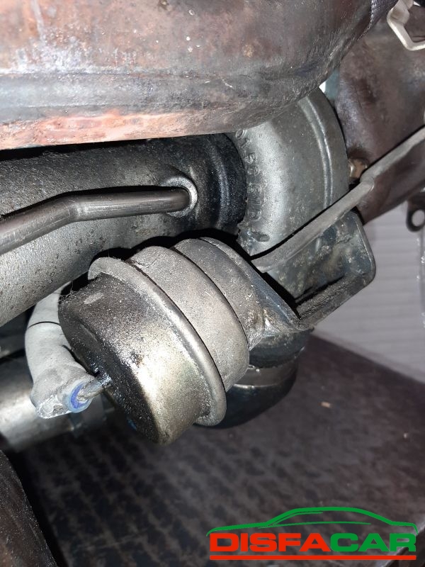Motore usato Audi A6 QUATTRO SW Biturbo . MANCA POMPA IDROGUIDA 2001, codice ARE – foto 3 di 10