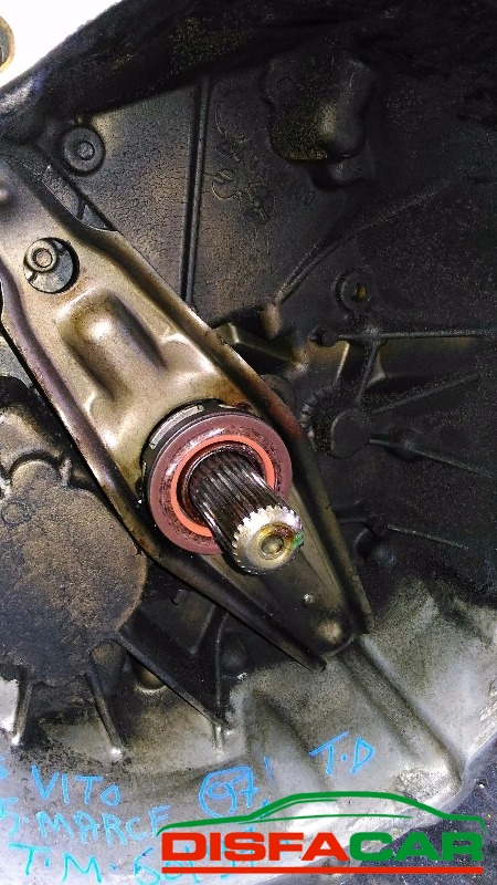 Cambio usato Mercedes Benz Vito W638 - 110 1996, codice 601.970 – foto 2 di 12