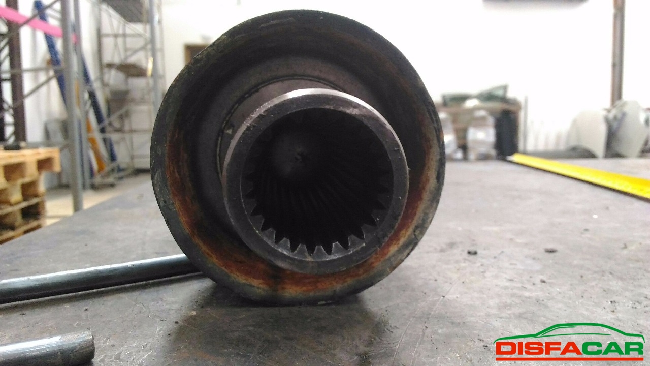 Albero di trasmissione usato Mitsubishi L200 1996, codice 4D56 – foto 5 di 9