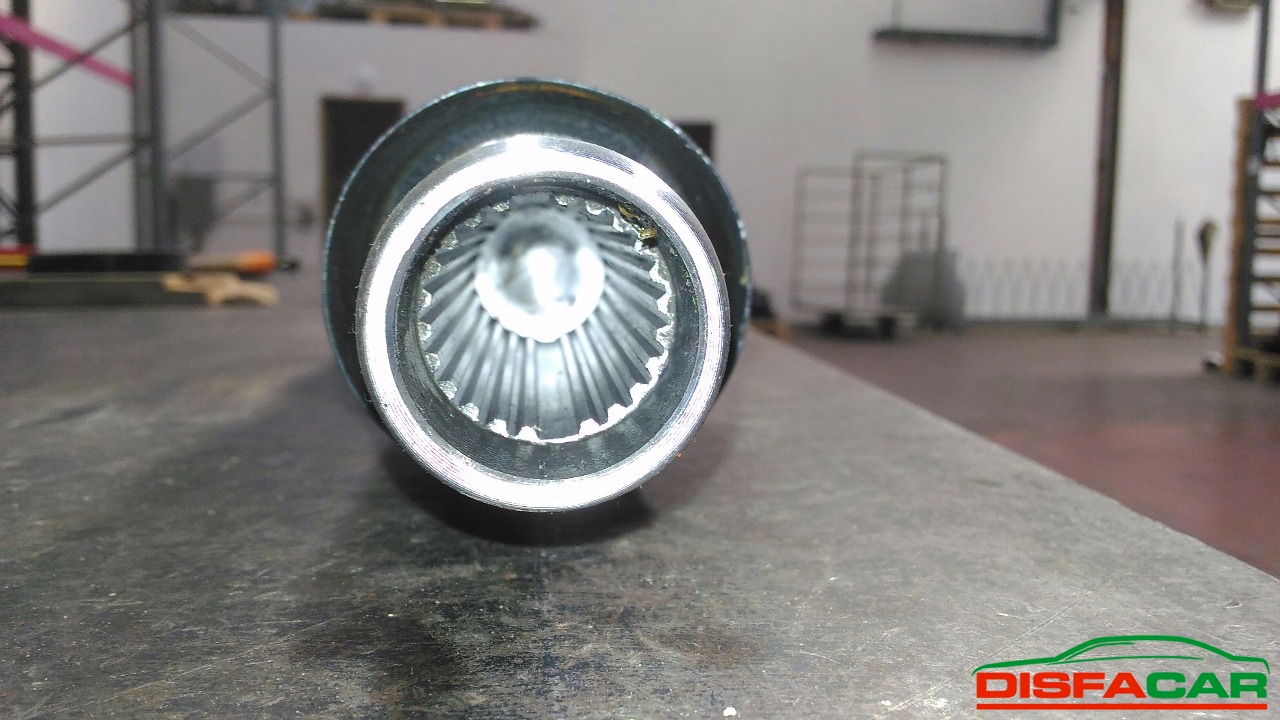 Albero di trasmissione usato Subaru Forester 1997, codice EJ20 – foto 2 di 11