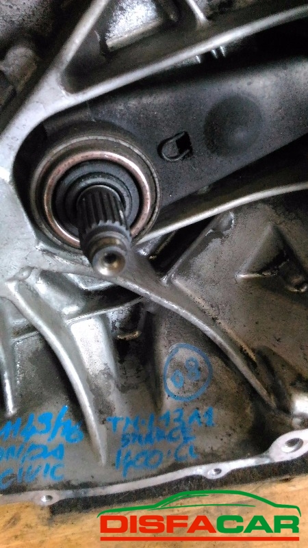 Cambio usato Honda Civic 8a SERIE 2005, codice L13A1 – foto 2 di 9