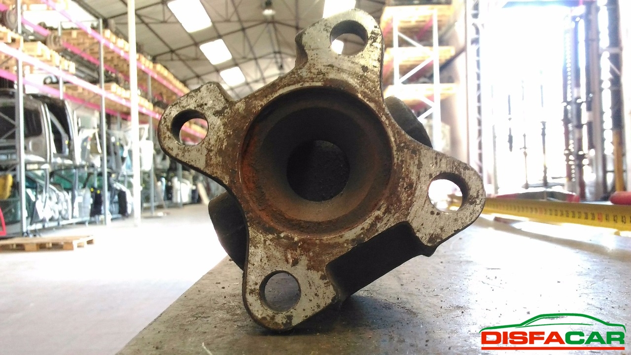 Albero di trasmissione usato Ssangyong MUSSO 1998, codice OM662 – foto 5 di 12