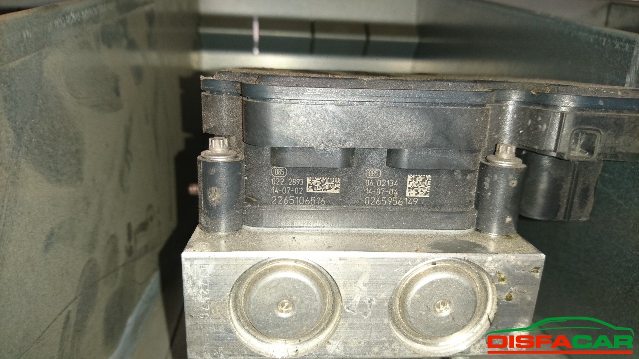 Centralina ABS usata Renault Master 2010, codice 2265106516 – foto 3 di 3