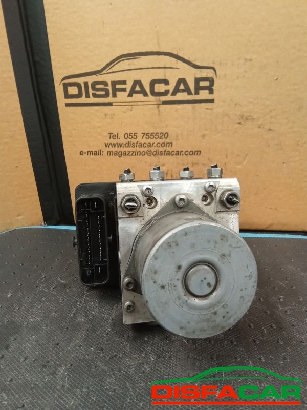 Centralina ABS usata Volkswagen up! SEAT Mii 2011, codice 1s0614517d – foto 2 di 8