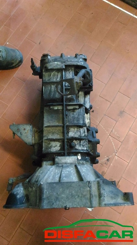 Cambio usato Renault Master 1983, codice 8140.61 – foto 3 di 8