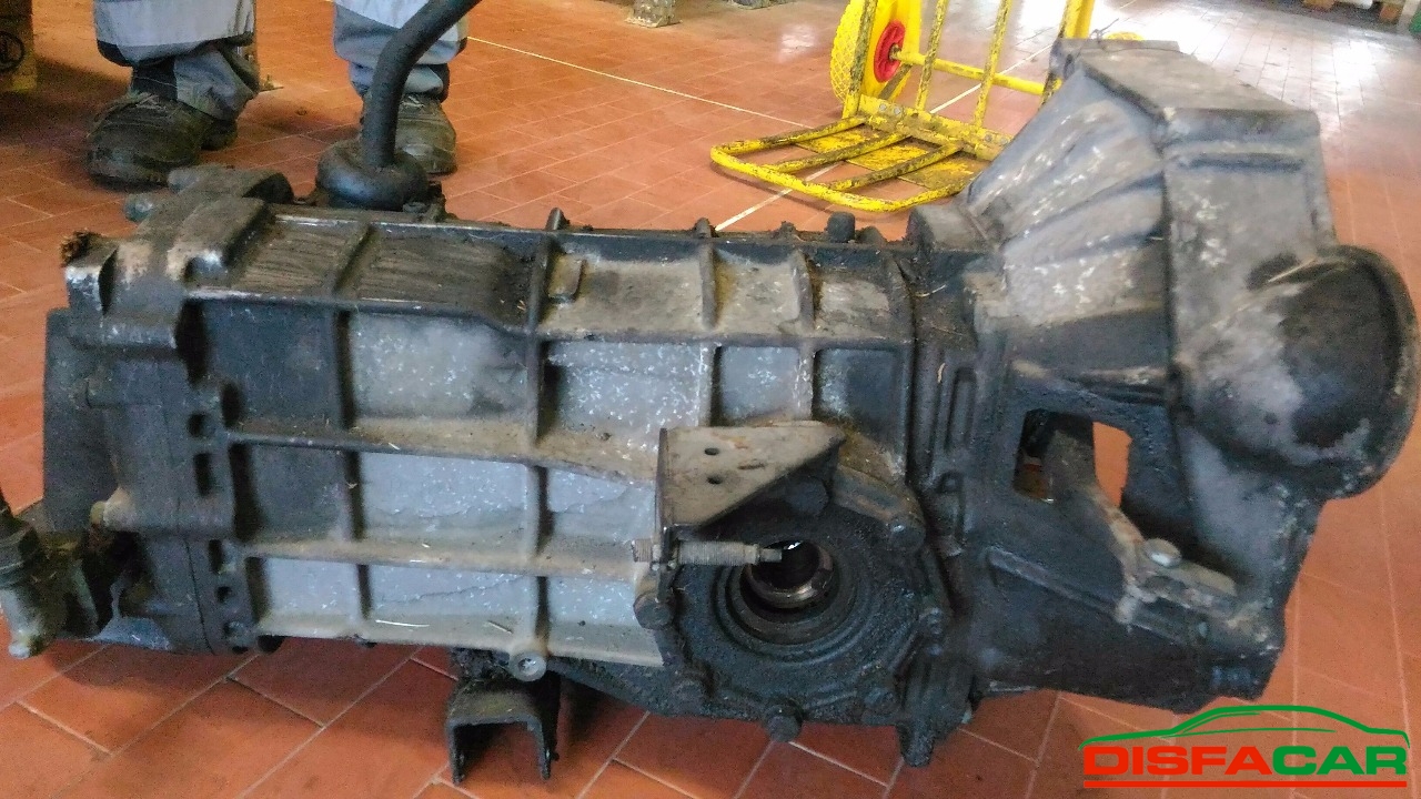 Cambio usato Renault Master 1983, codice 8140.61 – foto 7 di 8