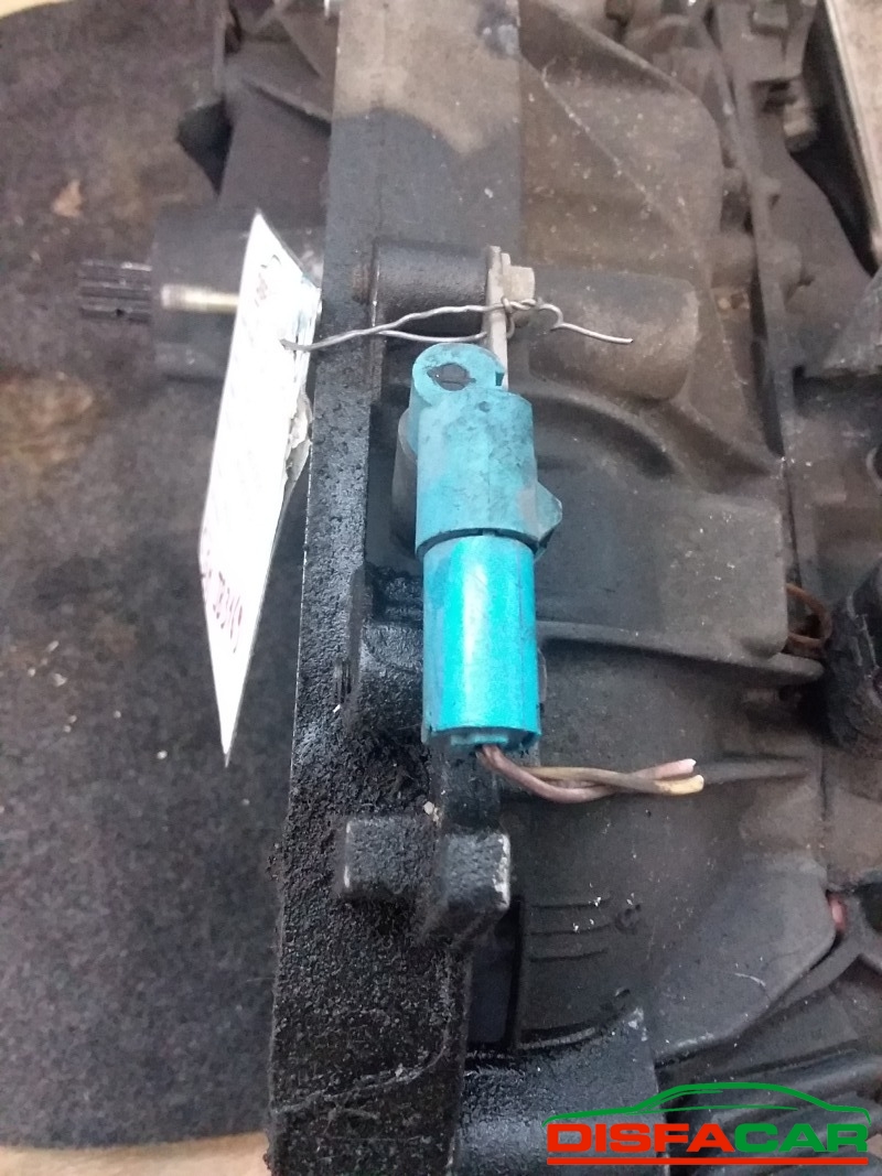 Cambio usato Renault Kangoo 1997, codice E7J77 – foto 13 di 14