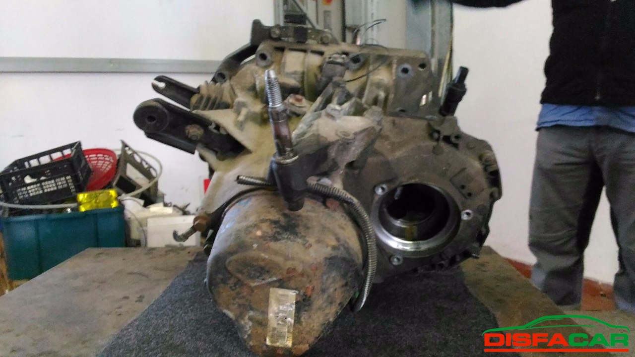 Cambio usato Renault Kangoo 1997, codice E7JC6 – foto 8 di 11