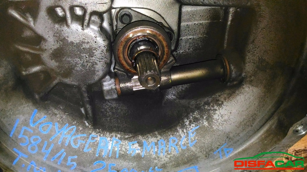 Cambio usato Chrysler Voyager GRAND VOYAGER 1995, codice VM69B – foto 2 di 5