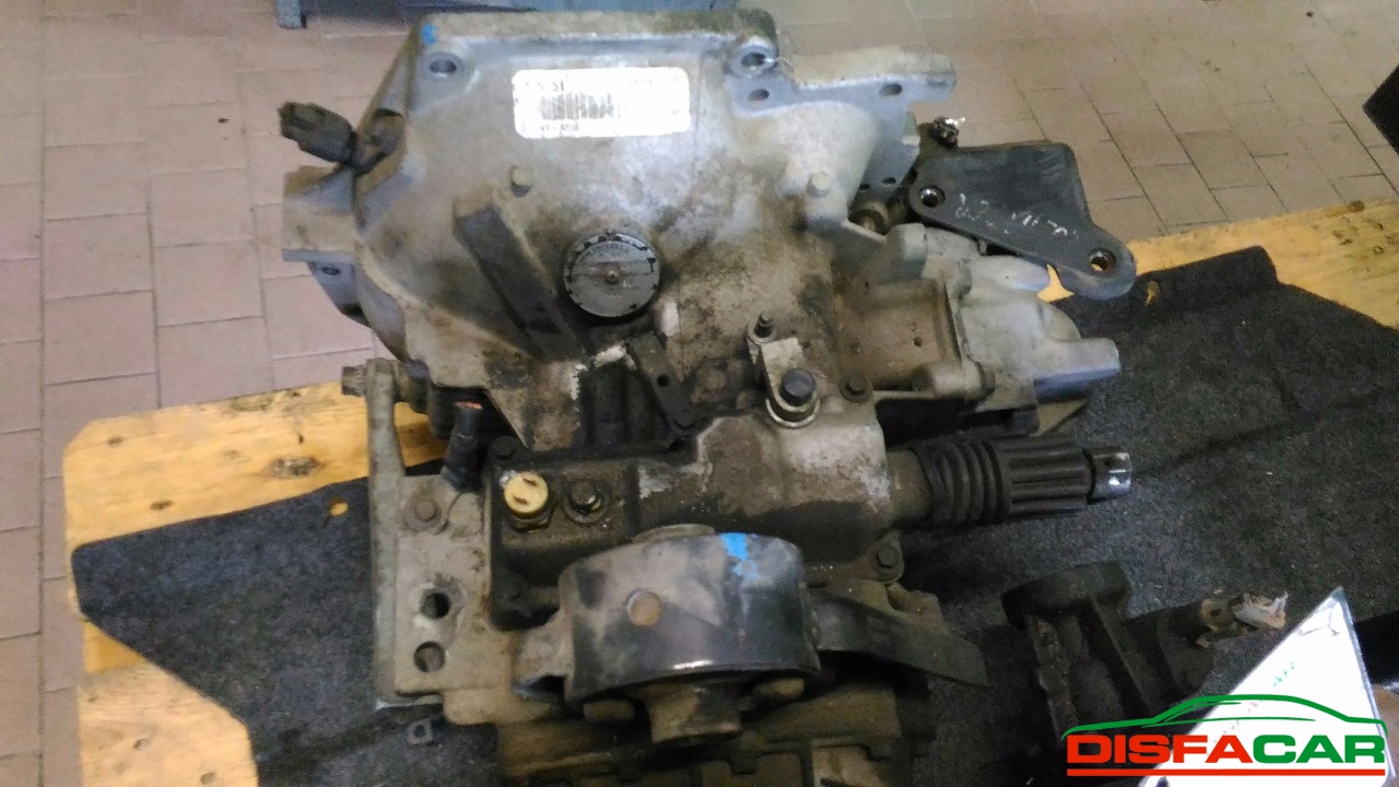 Cambio usato Chrysler Voyager GRAND VOYAGER 1995, codice VM69B – foto 4 di 5
