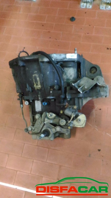 Cambio usato Renault Megane 2A SERIE - 2002, codice F9QE8 – foto 6 di 12