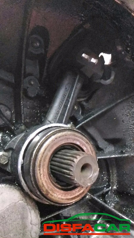 Cambio usato Ford Focus 1998, codice C9DA – foto 2 di 9